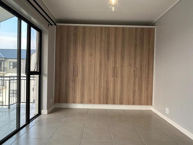 To Let 1 Bedroom Property for Rent in Sandown Western Cape